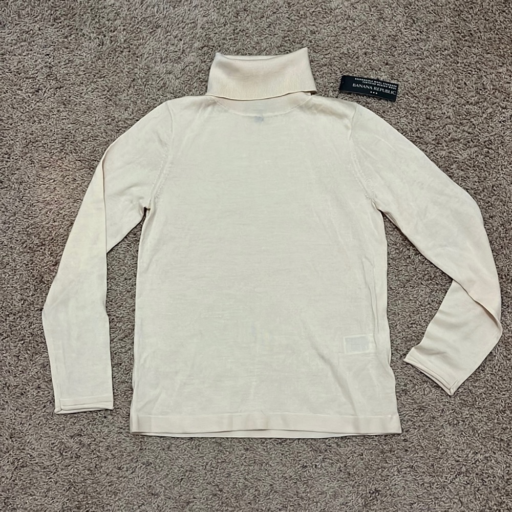 Banana republic Merino Wool turtleneck sweater